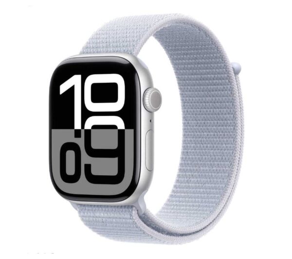 Silver Aluminium Case with the latest Apple Watch showcasing its stunning display